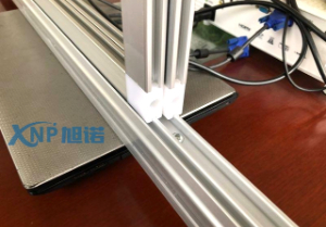 工業鋁型材機柜柜門如何安裝導軌?